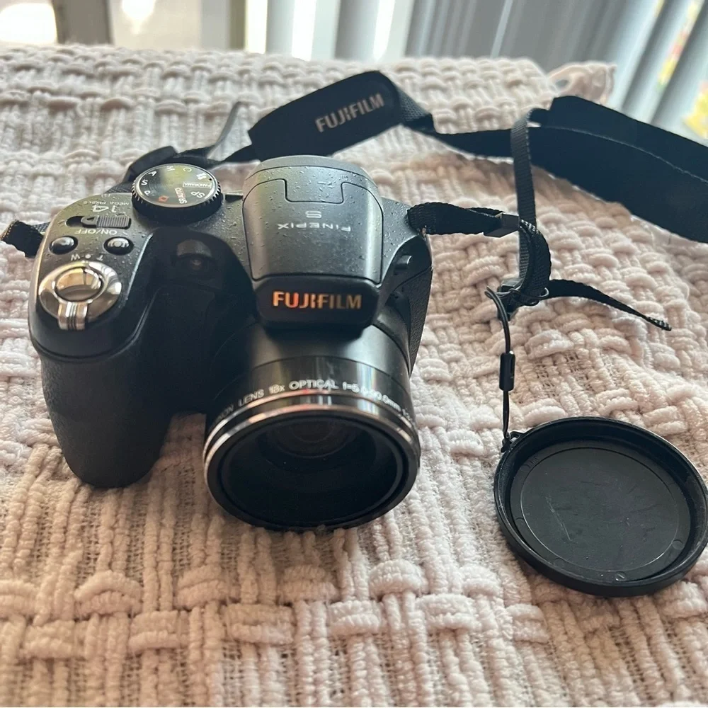 🔴 Fujifilm FinePix S2850HD digital Camera for parts